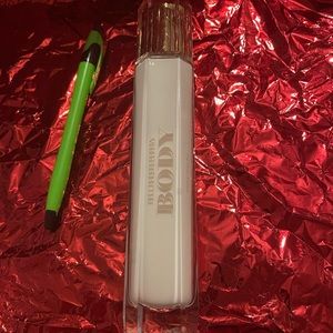 NIB Burberry Body Milk